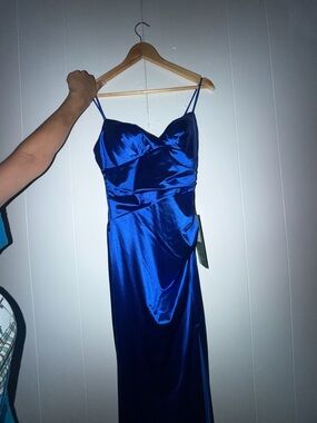 B. Smart Royal Blue Satin Spaghetti-Strap Prom Dress